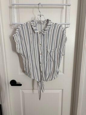 Eden in Love Front-Tie Button Down Striped Shirt White Blue Women’s Medium